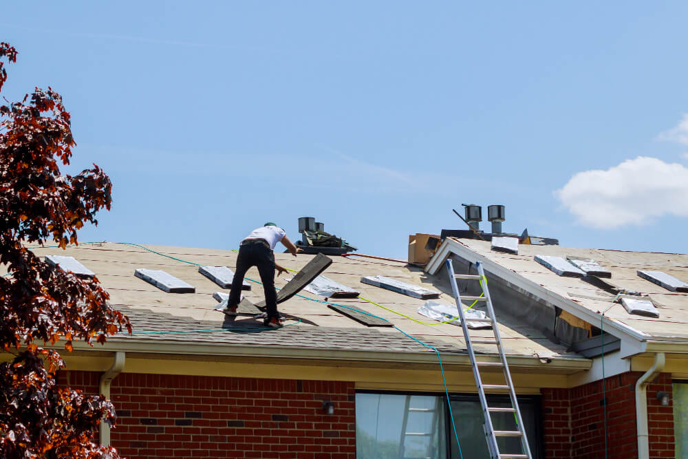 Roof Replacement: Mastering Insurance Claims